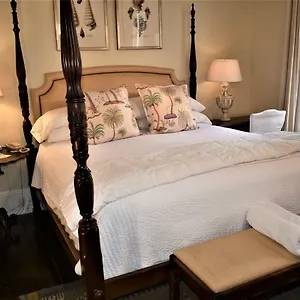 4* Inn Simonton Court Historic &